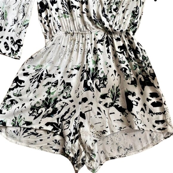 2/$40 Boho romper bell sleeve beach vibes jumpsuit - Picture 9 of 14